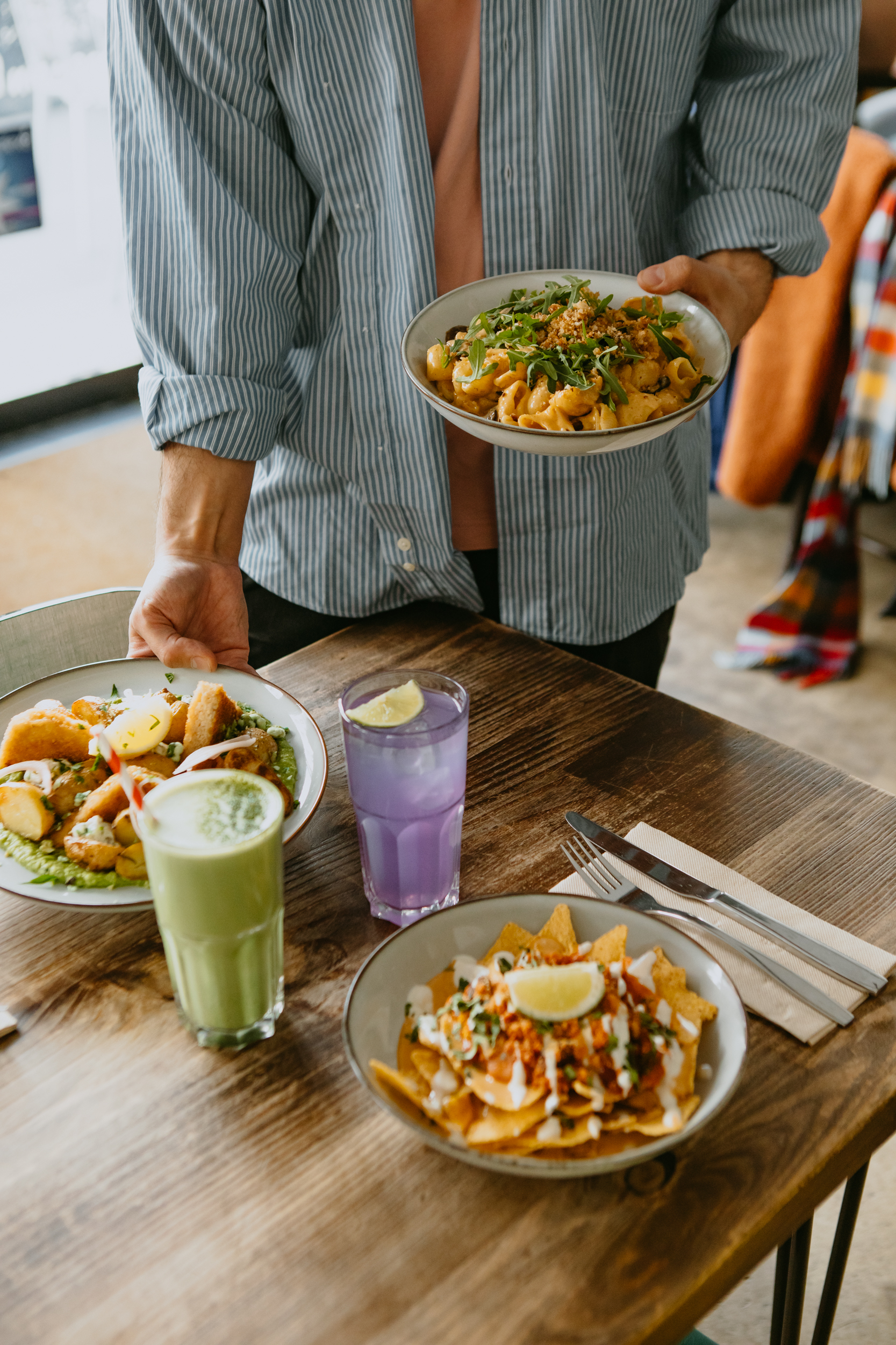 Service à table chez Aujourd'hui Demain